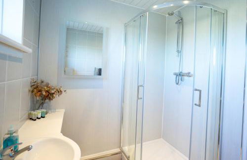 Lovely 3-bedroom flat with free parking - Foto 34