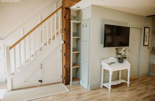 Lyme Tree Farm Cottages - Hotching Barn and Knockstone Cottage - Foto 65