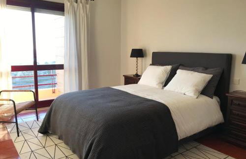 Beachfront Apartment with Swimming Pool - Foto 3