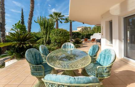 Bright 3 BDR Duplex House With Pool by LovelyStay - Foto 4