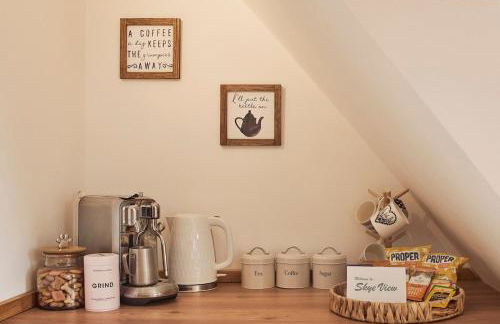 Skye View Cosy Retreat near Alton Towers & Peak wildlife park Staffordshire Moorlands - Foto 5