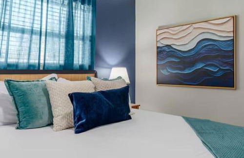 New listing~10 min to beach~Back yard fun~Pool - Foto 20