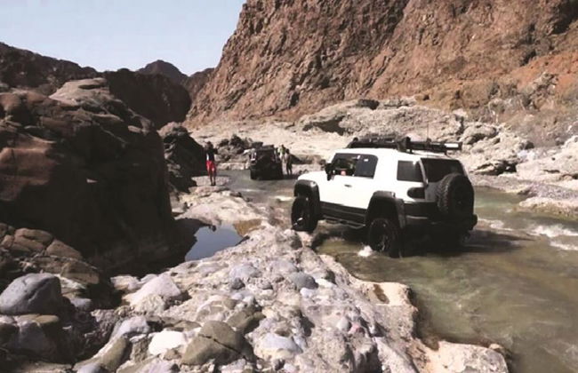 Wadi Al Abyadh Tour - Foto 5