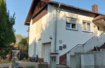 Tolle Untergeschoss-Wohnung für bis zu 5 Personen mit großem Garten und Terrasse - Photo 8