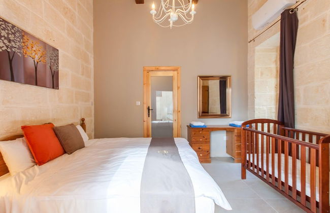 Nadurin Gozitan Villa 7 Bedr 2 Pools - Foto 14