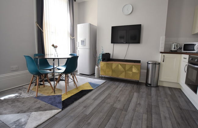 Argyle Apartments - Photo 18