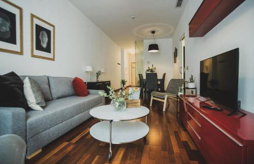 AZZ Sevilla Torre de la Plata Apartamentos - Photo 68