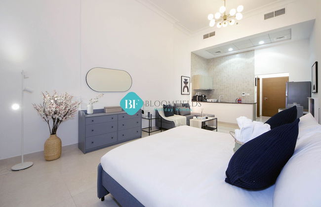 Spacious Studio Apartment - Photo 4