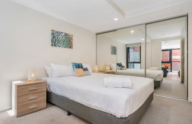 Melbourne City Apartments - Teri - Photo 10