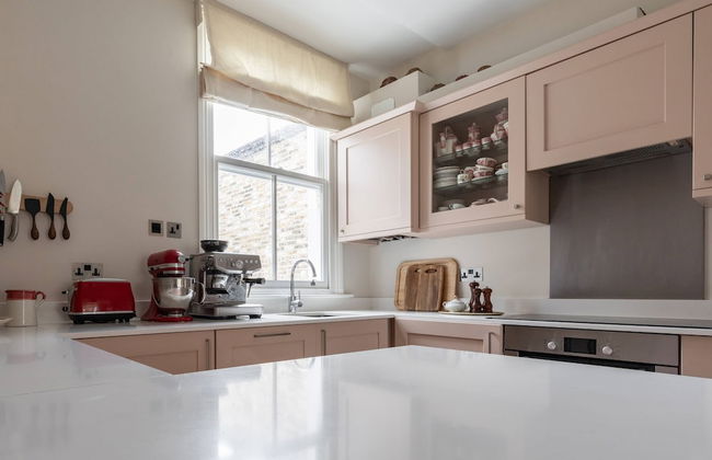 Brewster Gardens IV by Onefinestay - Photo 17