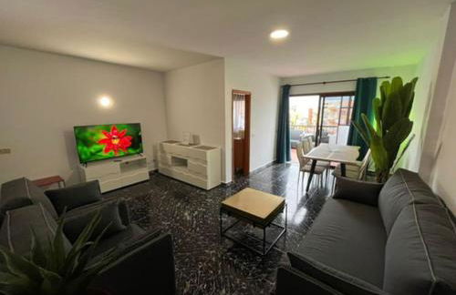 3 dormitorios. Terraza. Bus stop - Foto 20