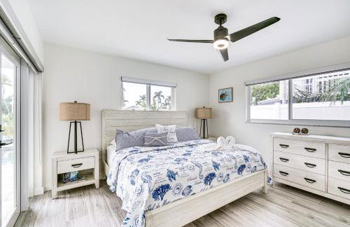 Updated St James City Home on Canal with Pool and Dock - Foto 11