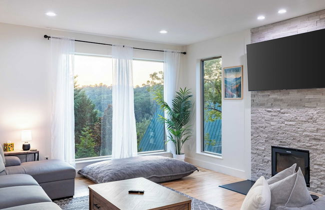 Modern Escape by Avanstay w/ Hot Tub, Fire Pit, Mountain Views, 10min to Town - Foto 32