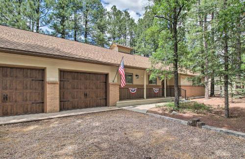 Family Cabin with Game Room! 32 Mi to Sunrise Resort - Foto 37