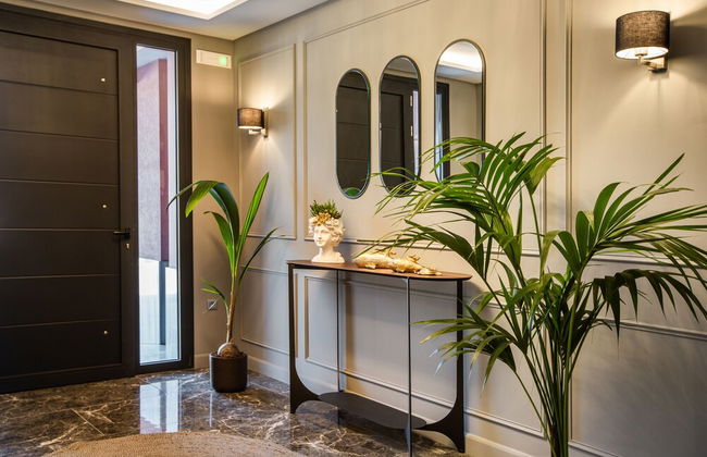 The Twelve Suites collection - Photo 2