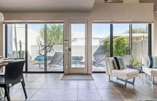 Stylish Gated TH + private heated pool + hot tub - Foto 35