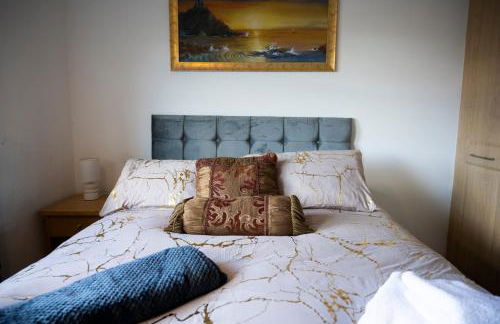 Castle House - Photo 25