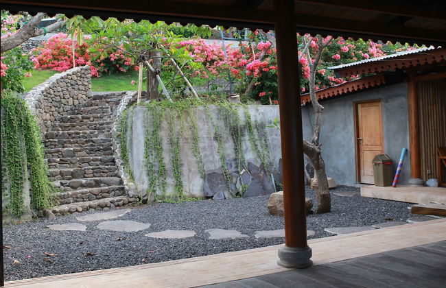 Sumberkima Hill Private Villa Retreat - Photo 2