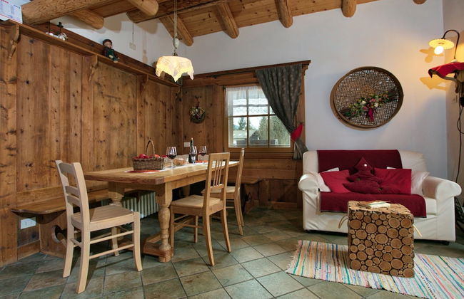 Typical Cottage in Bellamonte Italy with Hot Tub - Foto 18