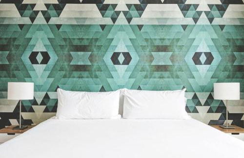 League Flats Uptown at West Trade Street - Photo 31