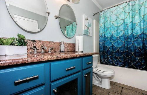 WOW! Spacious Retreat & amazing yard 2400+4bd/3bth - Foto 17