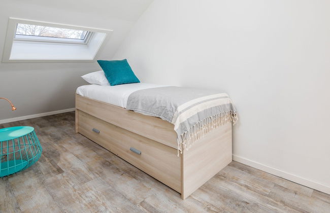 Lodge in Vlissingen Near North Sea Beach - Photo 7