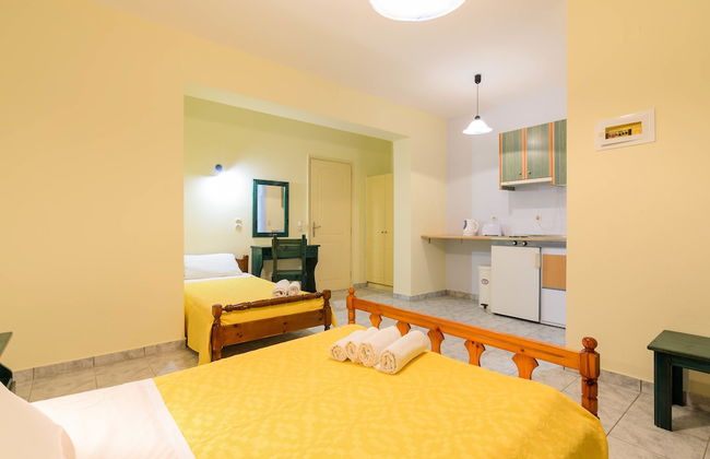 Regina Apartments - Photo 19