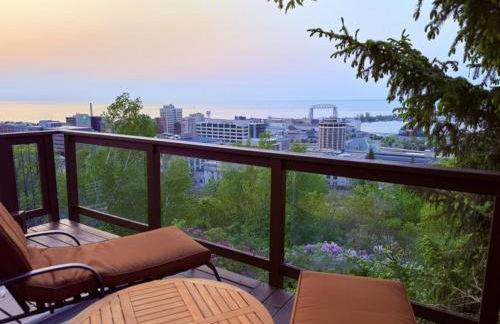 Cozy Panoramic Lake and Lift Bridge Views - Foto 39