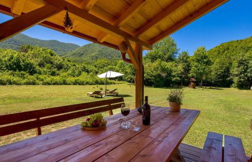 Gorgeous Home In Gospic - Photo 19
