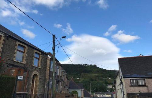 Tranquil Welsh Mountain Gem, Abertillery, Wales - Foto 60