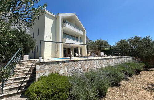 Villa in a quiet area - Private Pool - Sport - Starlink - BBQ - Foto 1