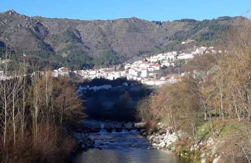 A Primeira Casinha do Mé-Mé - Foto 2