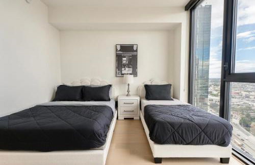 Sky High at Beaudry 2 Bed Apt WITH FREE PARKING - Foto 51