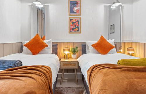 Churchill Apartment- 4 Beds- Free Parking- Near NEC BHX & HS2 - Foto 3