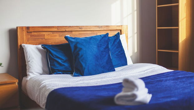 Modern Comfort 4 King Beds in Holloway - Foto 4, Habitación