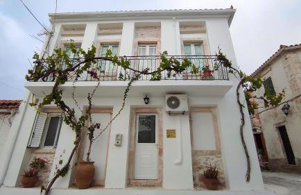 Ξενώνας "Alexandra's Coffee House" - Foto 73