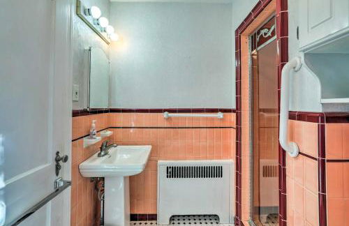 Yeadon Townhome with Porch, 7 Mi to Center City - Foto 17