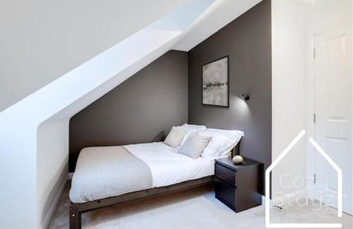 Newly Stunning City Centre Home by Cozy Stayz - Foto 13