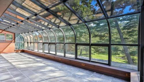 Stream-Side Atrium Home with Side Rooms & Pool Table - Foto 3