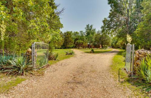 Secluded Oakland Cabin with Private Yard! - Foto 27