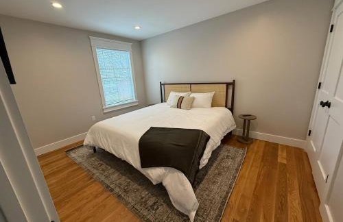 Luxury 3BR with King Beds in Montgomery Village - Photo 26