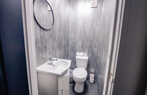 10BR 4Bath Home, Stag Do, Contractors, Big Group - Foto 25