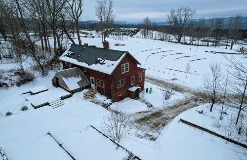 Experience the Rocks Estate like never before with a stay at the Gardeners Cottage! - Foto 1