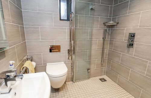 Chestnut Barn - Photo 42