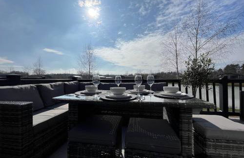 Kingfisher Lodge - Lakeside Lodge With Hot Tub - Foto 53