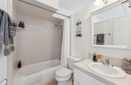 Whitney Oceanview Studio - Photo 16