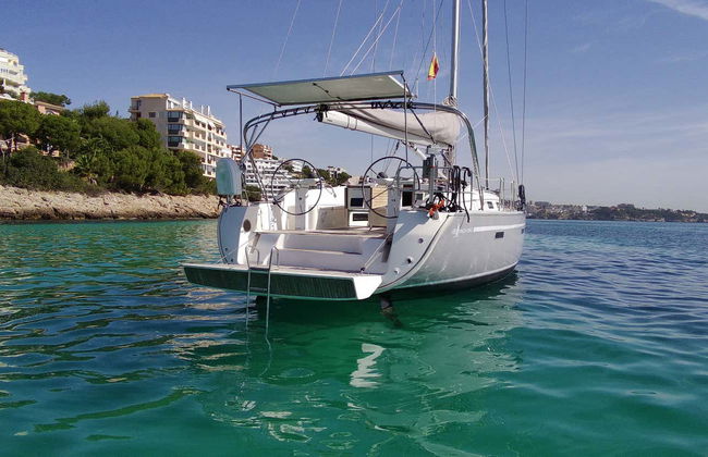 Palma Bay Luxury Yacht Cruise - Photo 2