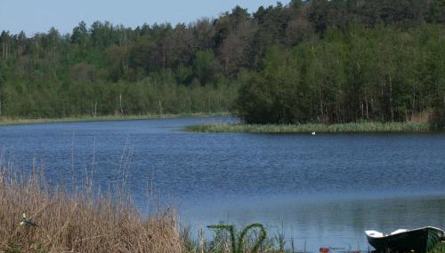 Jeziorosfera. Stodoła przy wodzie. - Foto 5