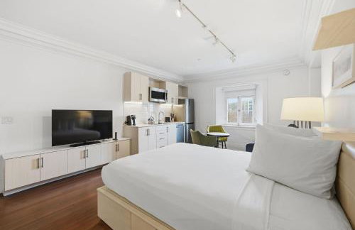 Placemakr Dupont Circle - Photo 120