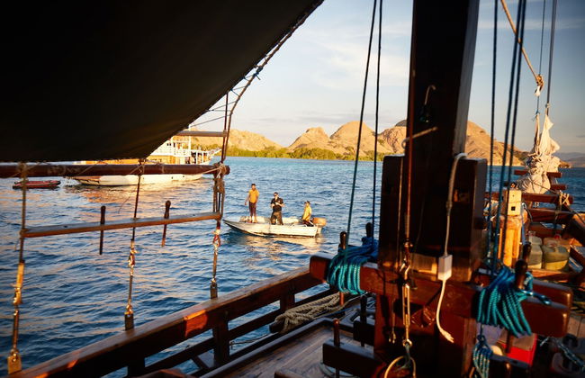 Komodo Pirate Boat - Phinisi Liveaboard - Foto 24